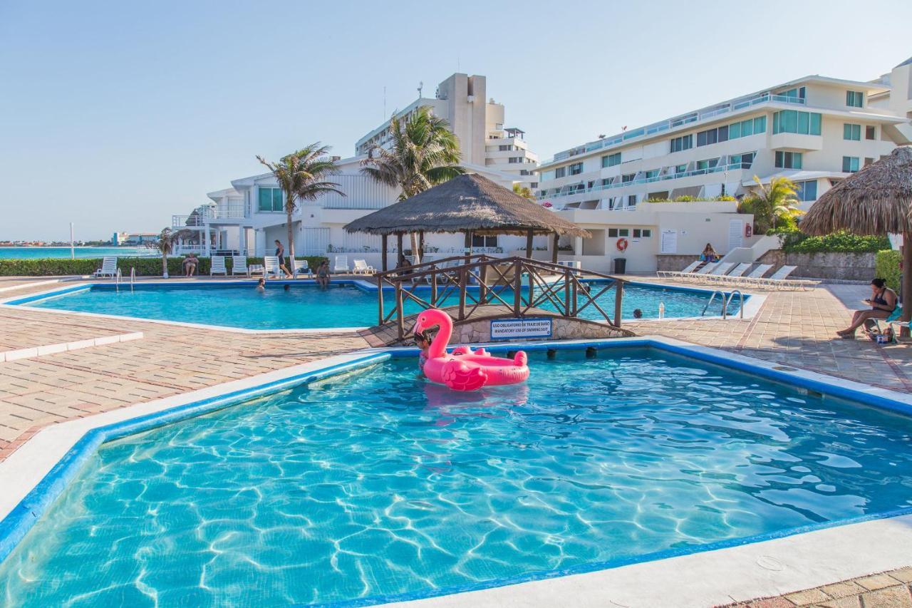 Ocean View Three Bedroom, Three Story Penthouse By The Beach Cancún Buitenkant foto